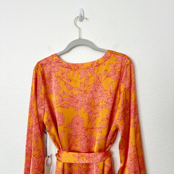 [Privacy Please] Orange Floral Print Bell Sleeve Linnea Wrap Blouse NWT Medium M - Picture 5 of 12